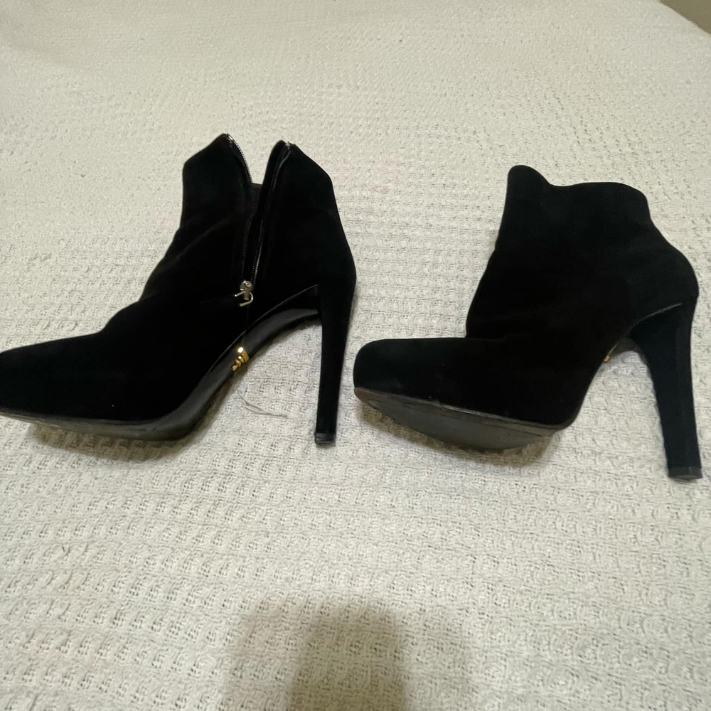 Elegant Black Women's Ankle Boots